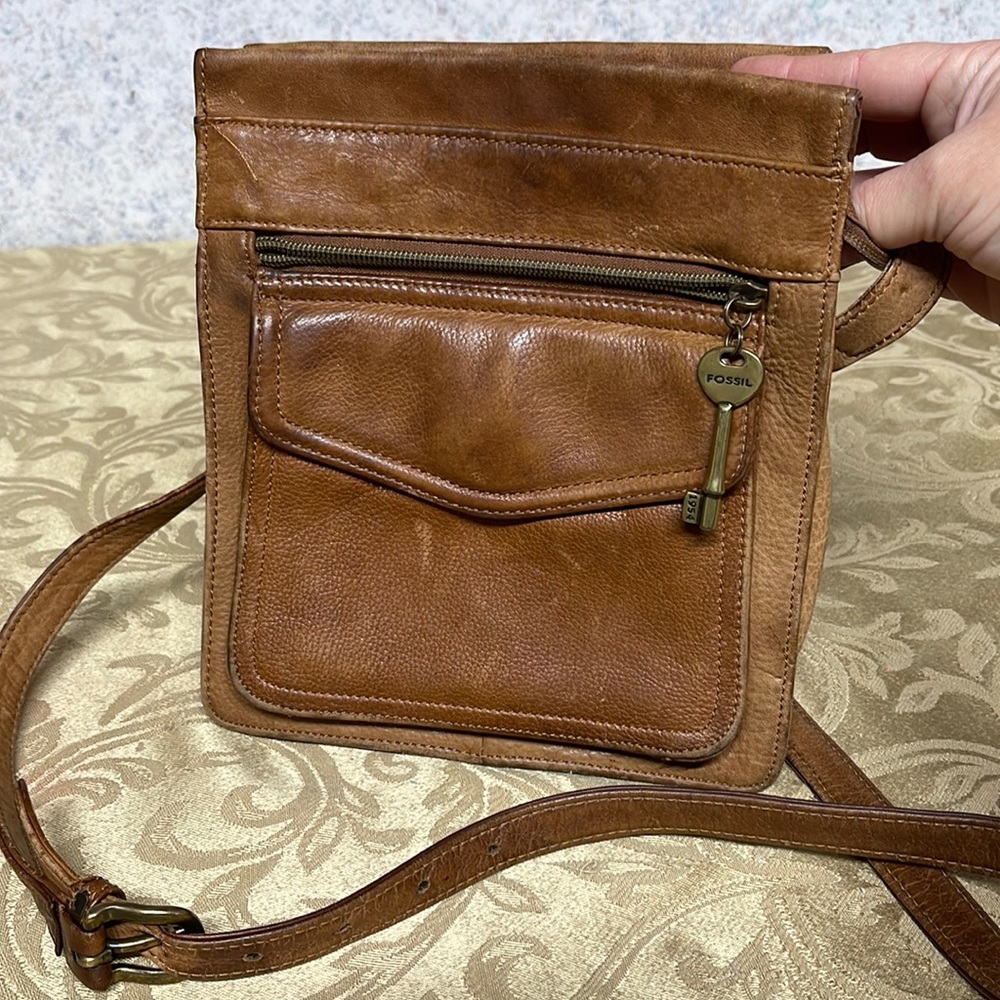 Fossil crossbody